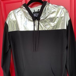 Victoria’s Secret Sport Black & Silver Pullover M